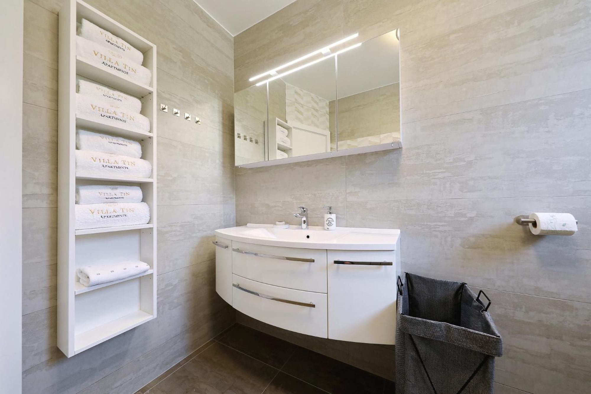 טריבני-קרושיצה Villa Tin Apartments מראה חיצוני תמונה
