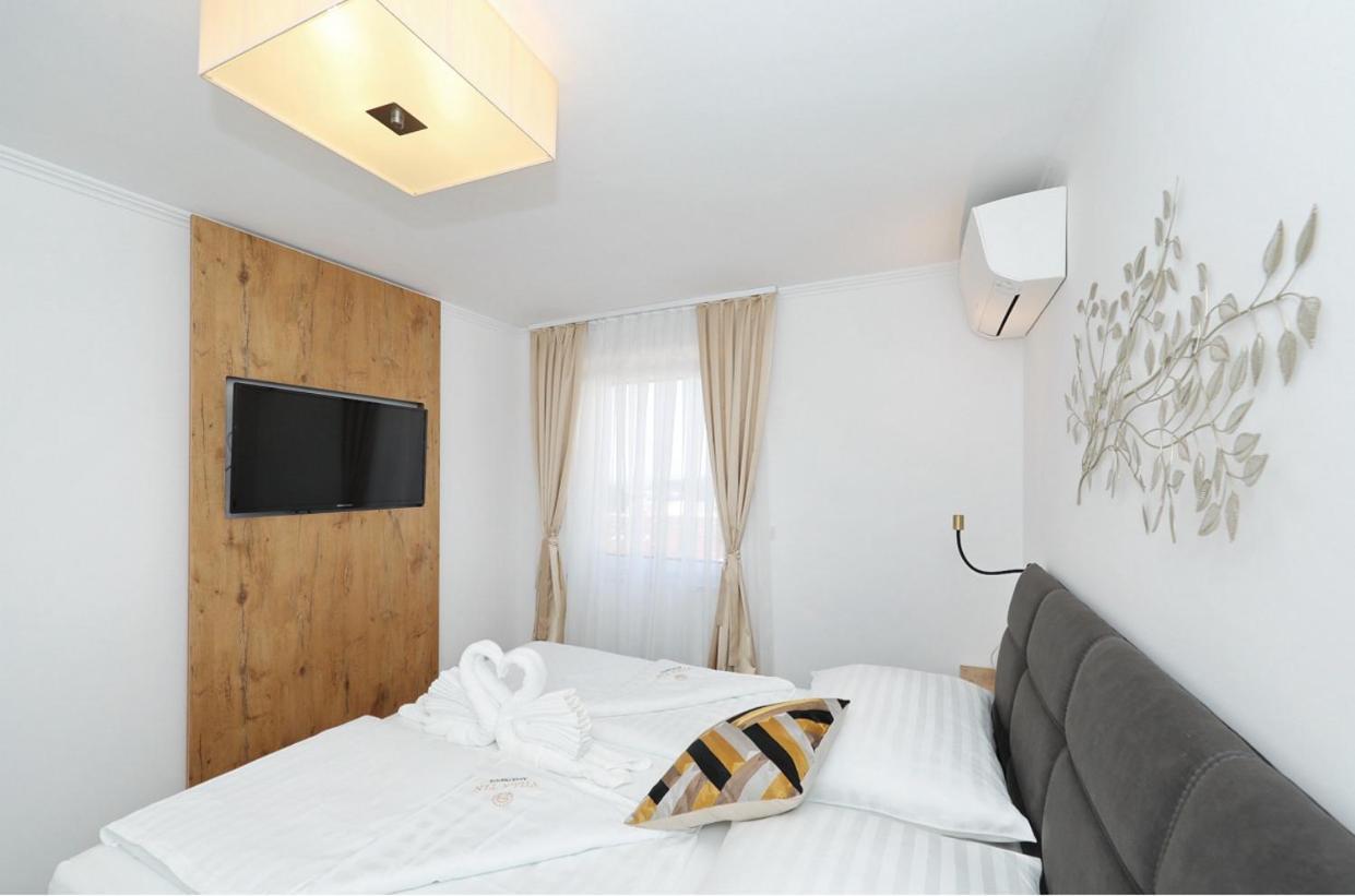 טריבני-קרושיצה Villa Tin Apartments מראה חיצוני תמונה